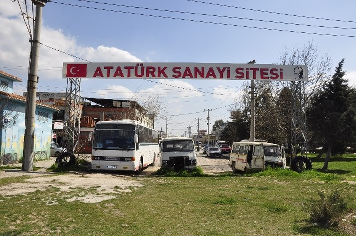 Torbalı\'daki Sanayiye Asfalt Müjdesi