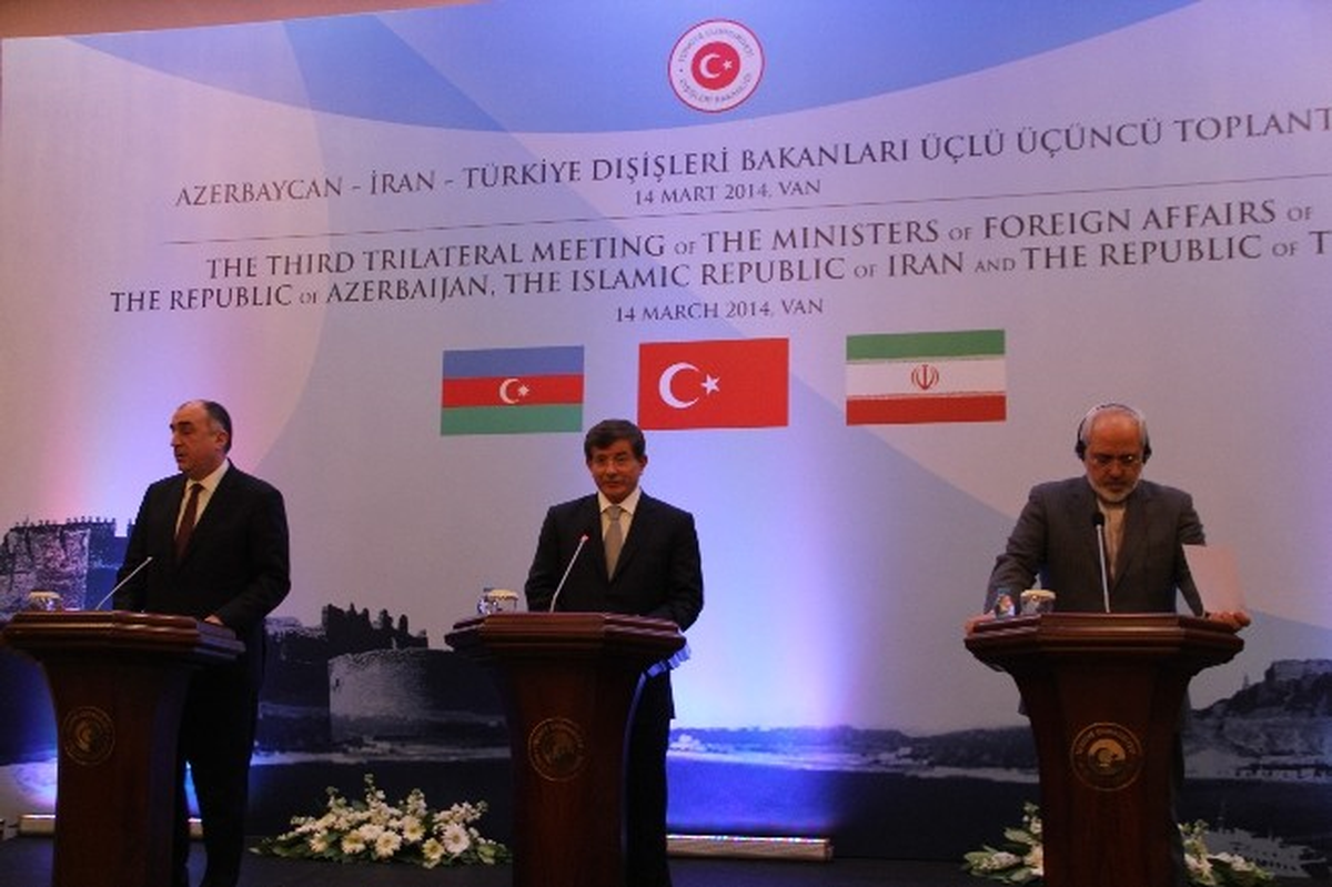 Van\'da Üçlü Zirve