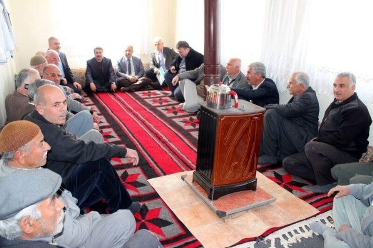 Yetiş, Seçim Çalışmalarına Köy Ziyaretleri ile Devam Ediyor
