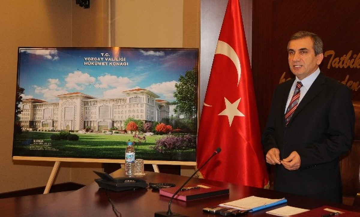 Yozgat\'ta Bünyesinde 14 Kurumu Bulunduracak Yeni Hükümet Konağı\'nın Yapım İmzaları Atıldı