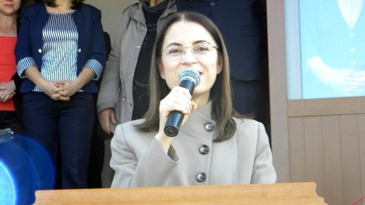 Bakan: İslam Kadına Yönelik Şiddet Yasalarla Engelenemez (2)