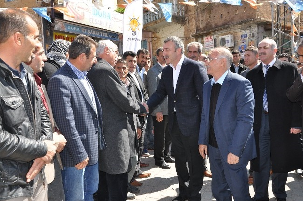 AK Parti Elazığ Milletvekili Septioğlu Derik\'te Seçim Çalışmalarına Katıldı