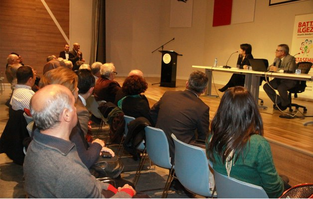 Ataşehir\'de Deprem Bilinçlendirme Çalışmaları Sürüyor