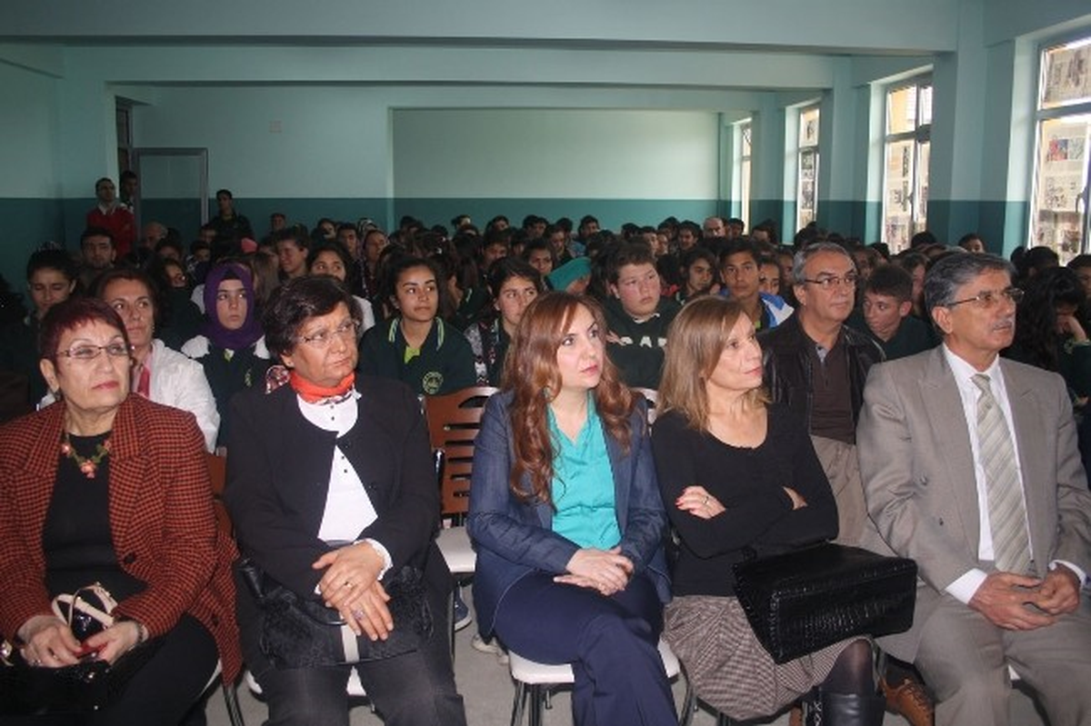 Avrupa Hospital ve Türk Üniversiteli Kadınlar Derneğinden Anlamlı Panel