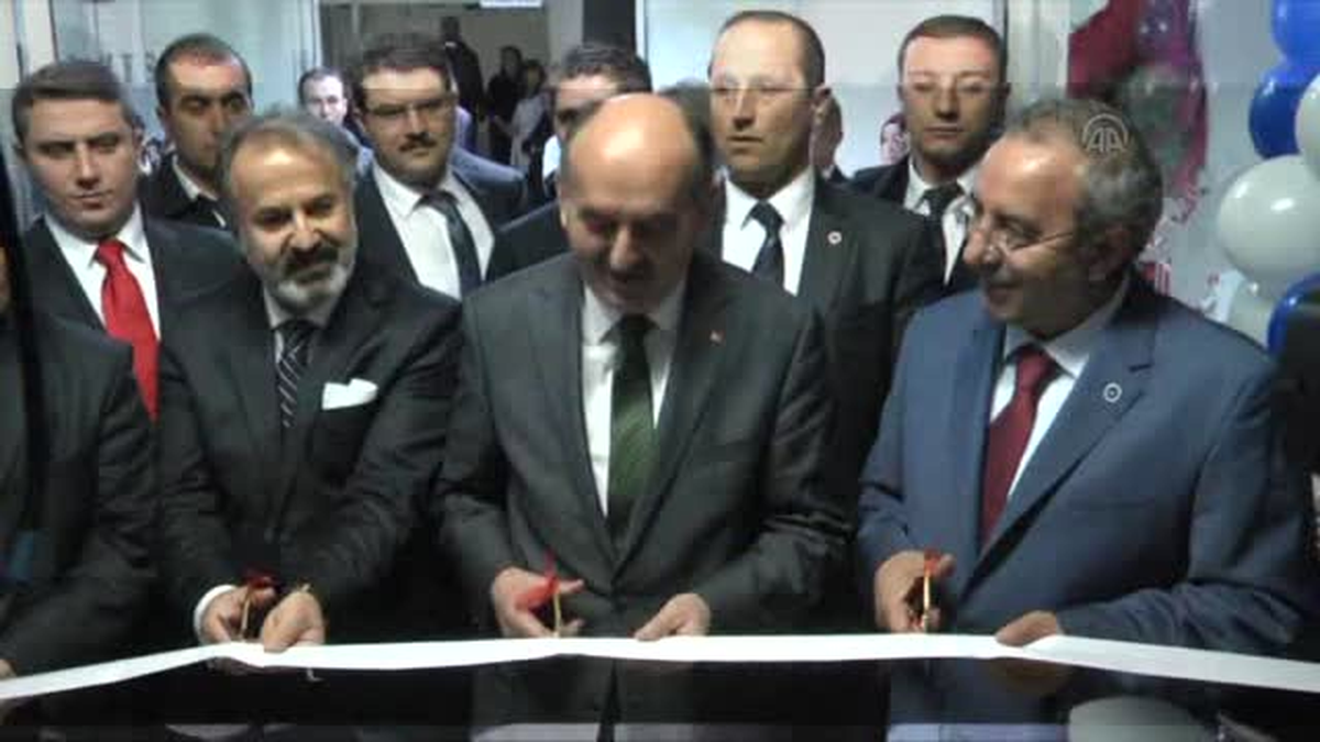 Bakan Müezzinoğlu, YYÜ\'de Açılış Törenine Katıldı