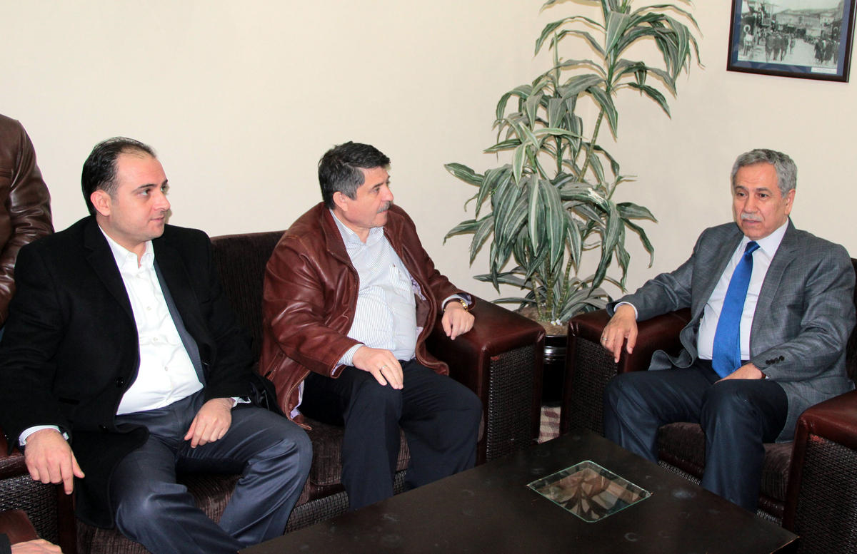 Başbakan Yardımcısı Arınç Manisa\'da