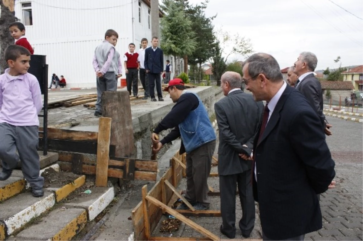 Başkan Bostancıoğlu Eğitime Önemli Desteklerde Bulundu