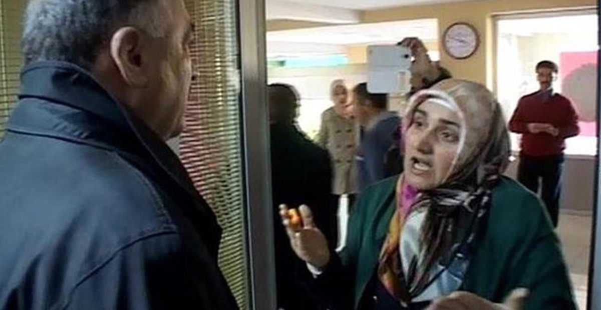 Velilerden Müfettişlere: Neden Siyaset Karıştırıyorsunuz