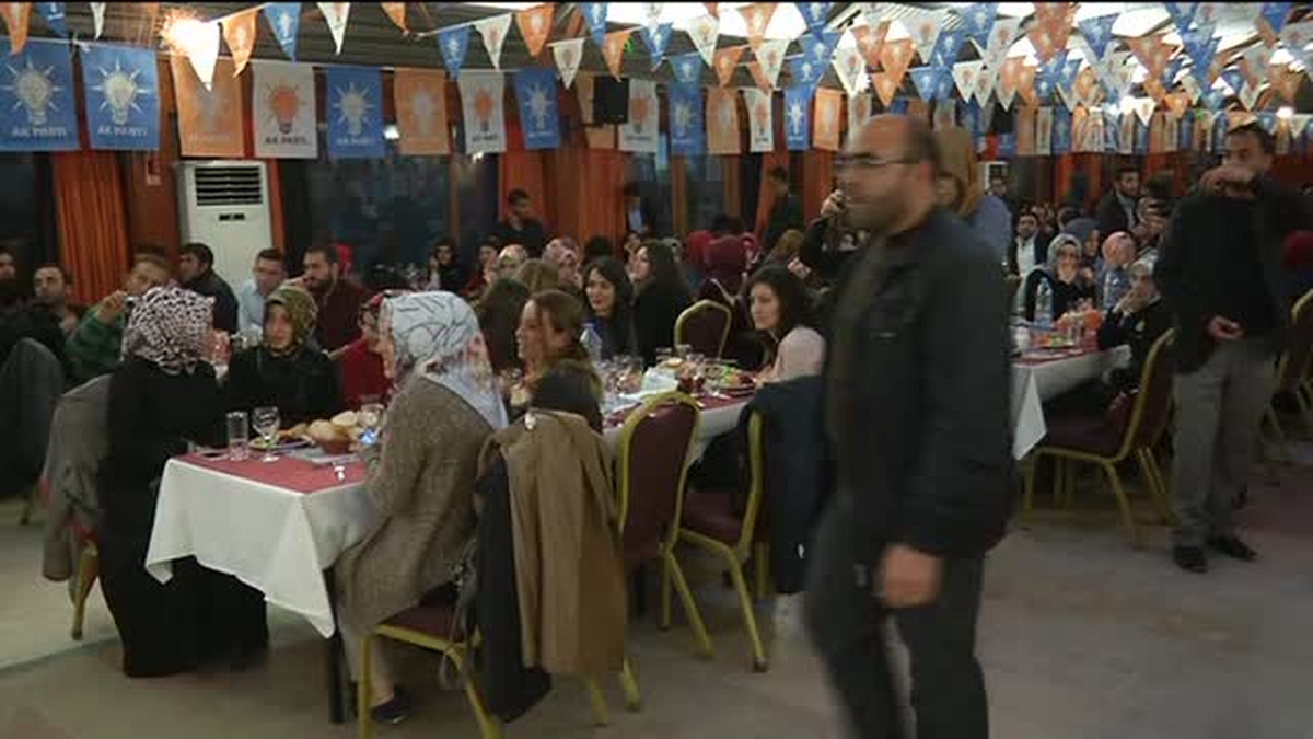 Dışişleri Bakanı Davutoğlu, Van\'da