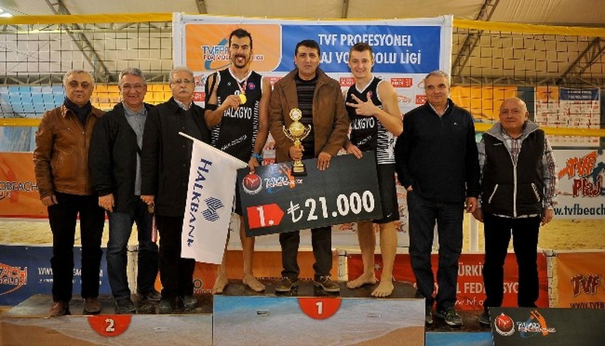Erkekler Plaj Voleybolu Ligi\'nde Şampiyon Halkbank Oldu