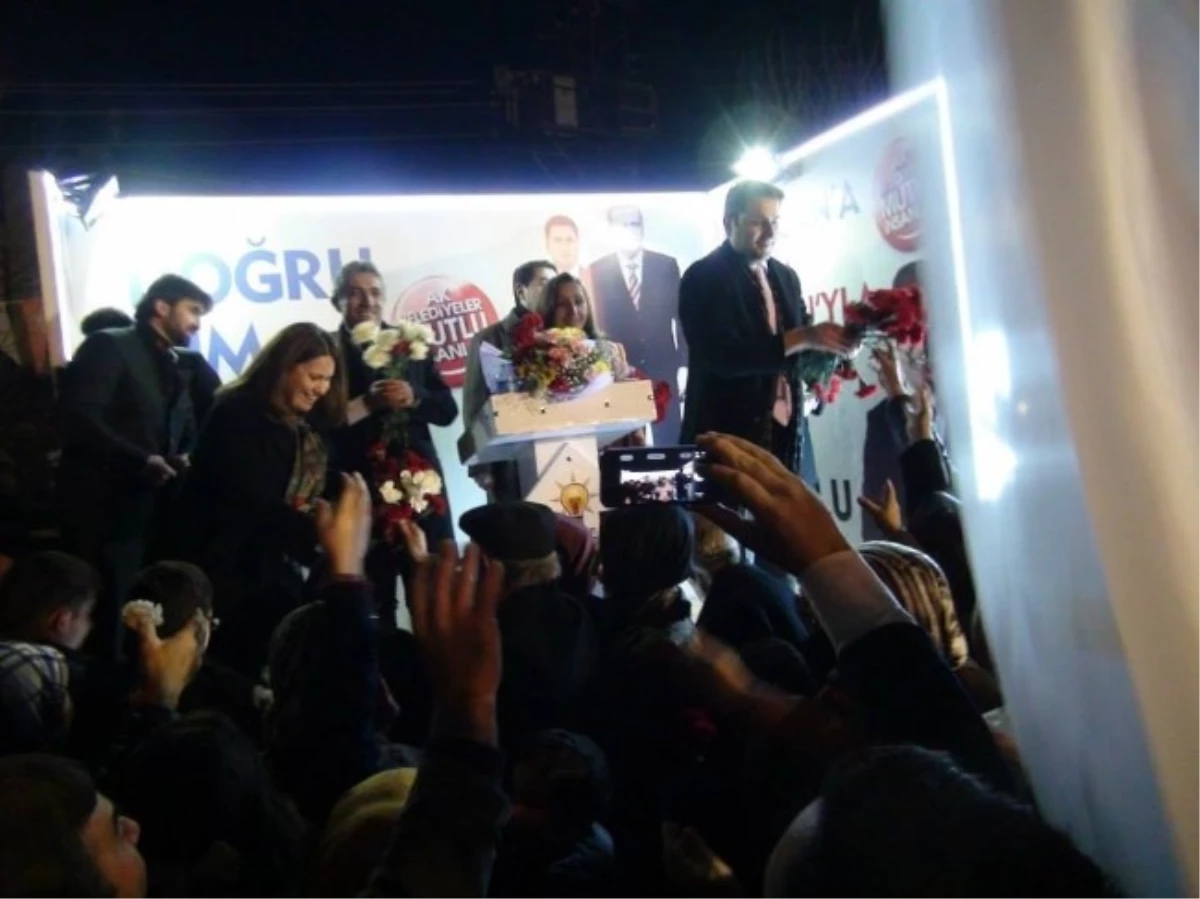 Eroğlu: "Belediyeciliği Başbakanımızdan Öğrendik"