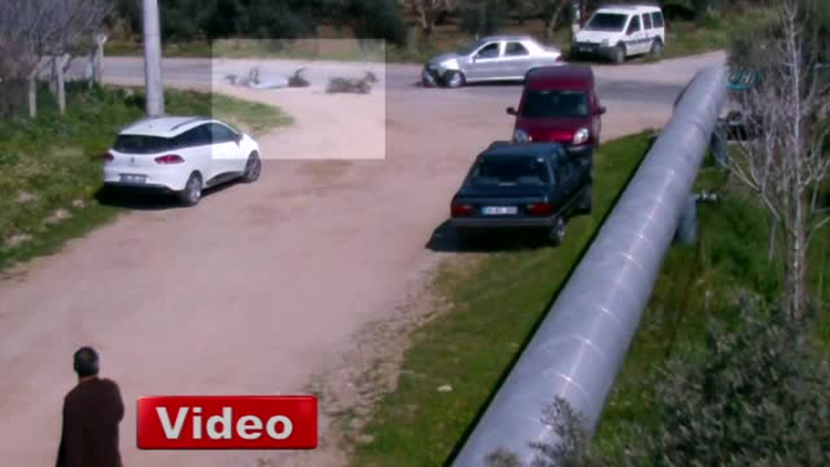 Aydın\'da Motorsiklet Dönüş Yapmak İsteyen Otomobile Çarptı