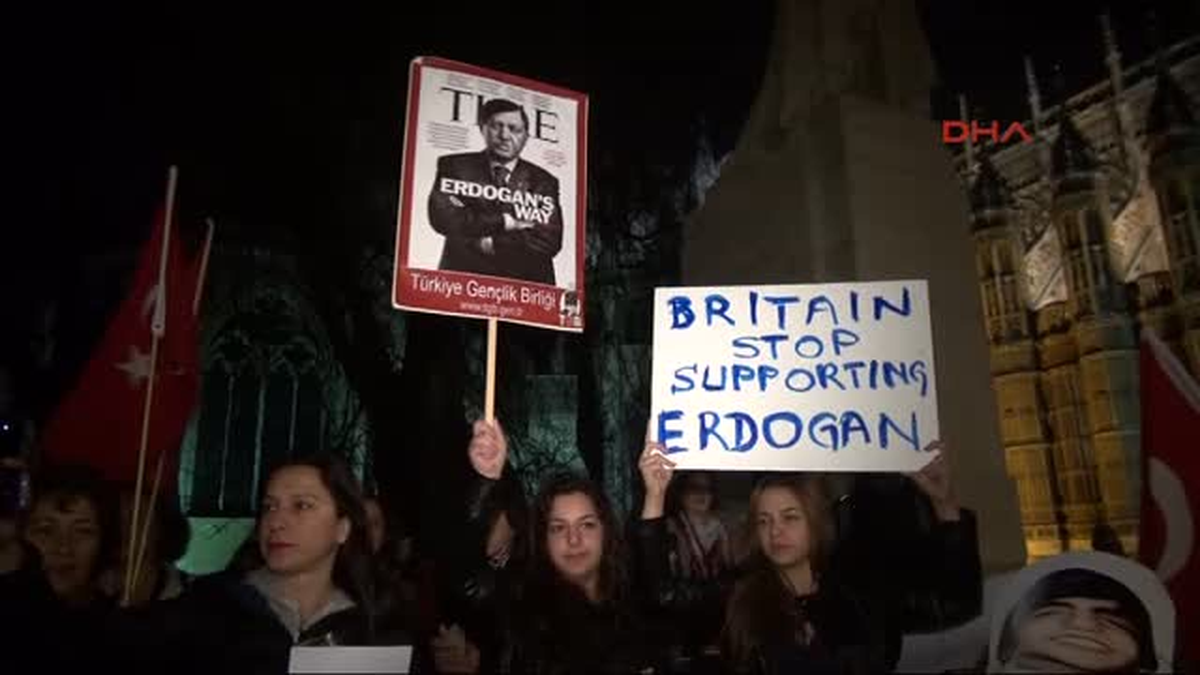 İngiltere Parlamentosu Önünde Berkin Eylemi