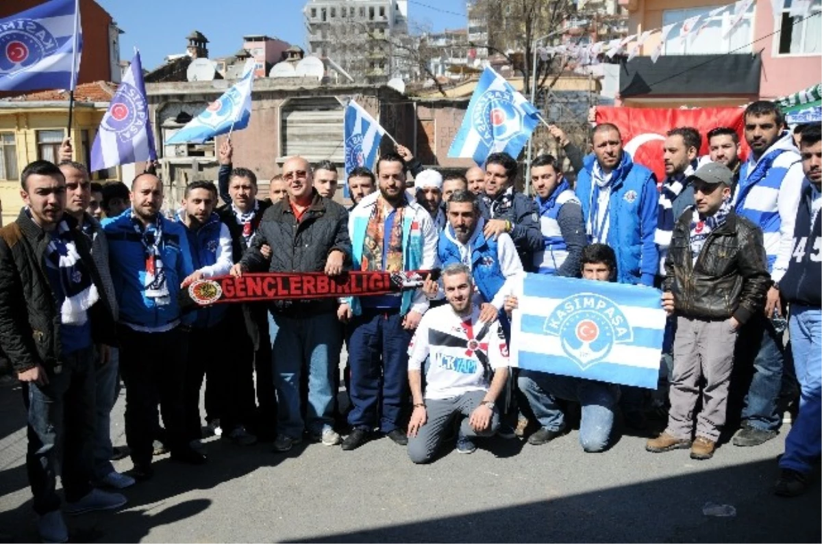 Kasımpaşa ve Gençlerbirliği Taraftarları Bir Araya Geldi