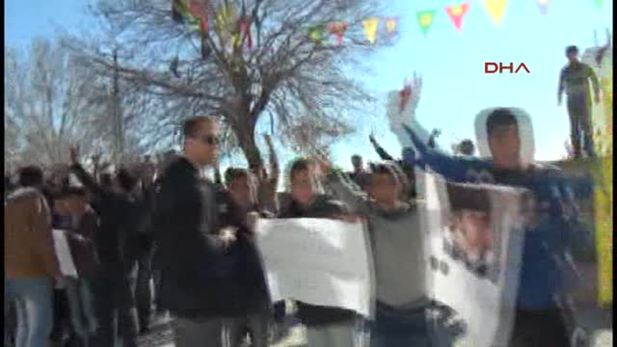 Konya\'da BDP\'lilerden Hüseyin Çelik\'e Tepki
