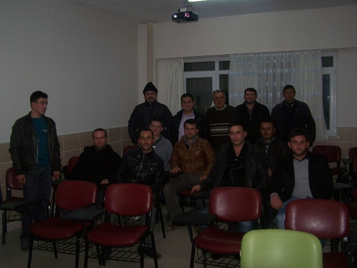 Korkuteli\'nde Biçerdöver Operatörleri Yetiştirme Kursu Başladı