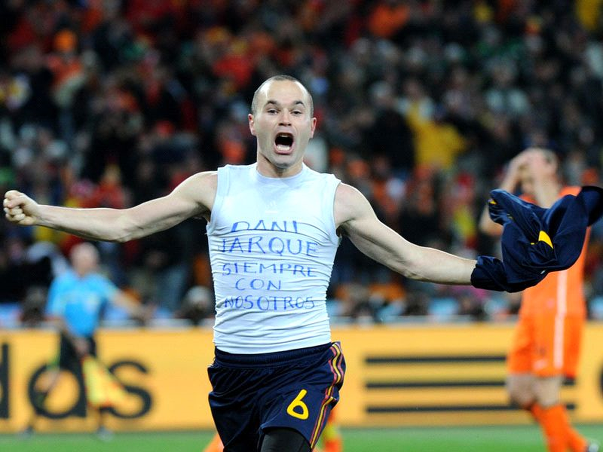 Luis Suarez: Ballon D'or 2010'u Iniesta Daha Çok Hak Etmişti