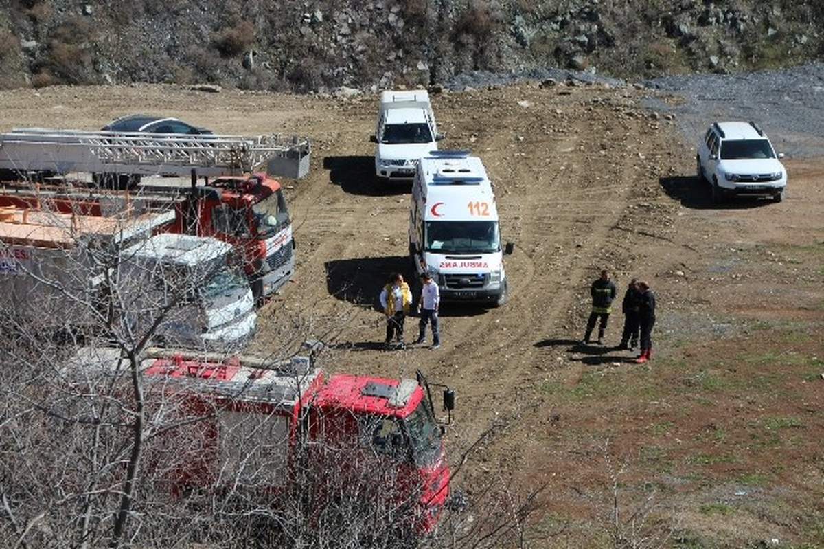 Malzeme Taşıyan Lokomotif Tünel İçinde Alev Aldı, Piknik Tüpü Patladı