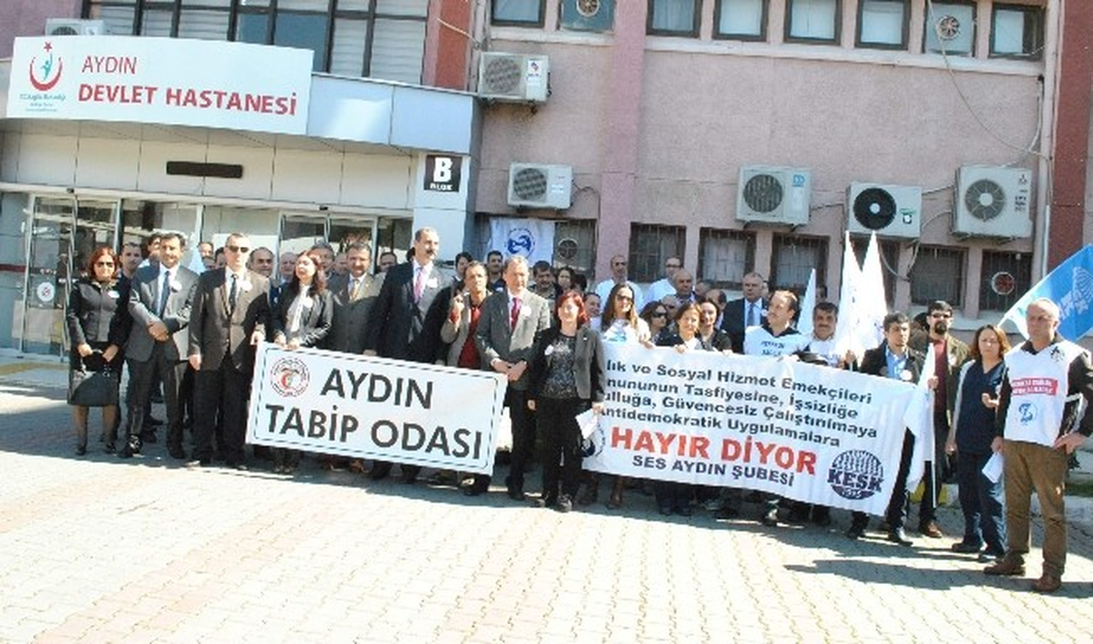 Sağlık Çalışanları Tıp Bayramı\'nda 10 Acil Taleplerini Açıkladı