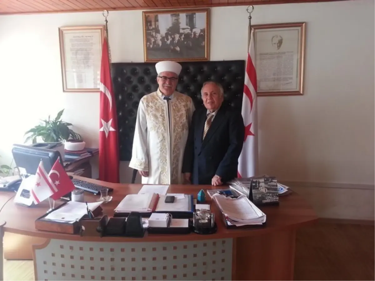 Tarihçi Yazar Erol Sevim'den Anlamlı Ziyaret