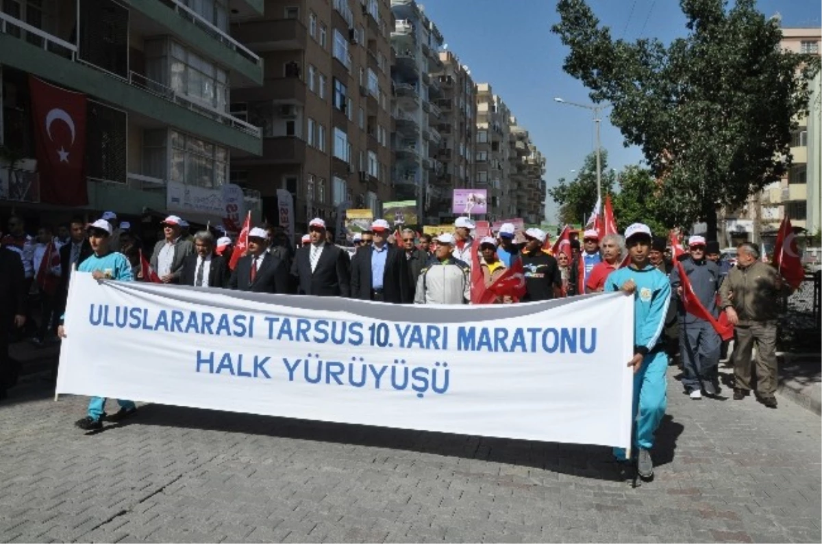 Tarsus Uluslararası Yarı Maratonun Tanıtım Yürüyüşü Gerçekleştirildi