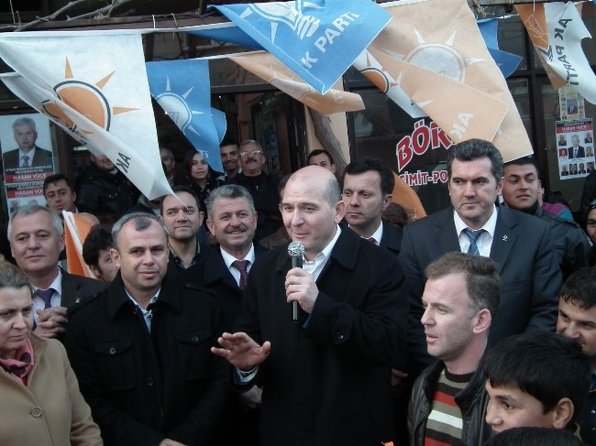 AK Parti Genel Başkan Yardımcısı Süleyman Soylu, Roman Vatandaşlarla Buluştu