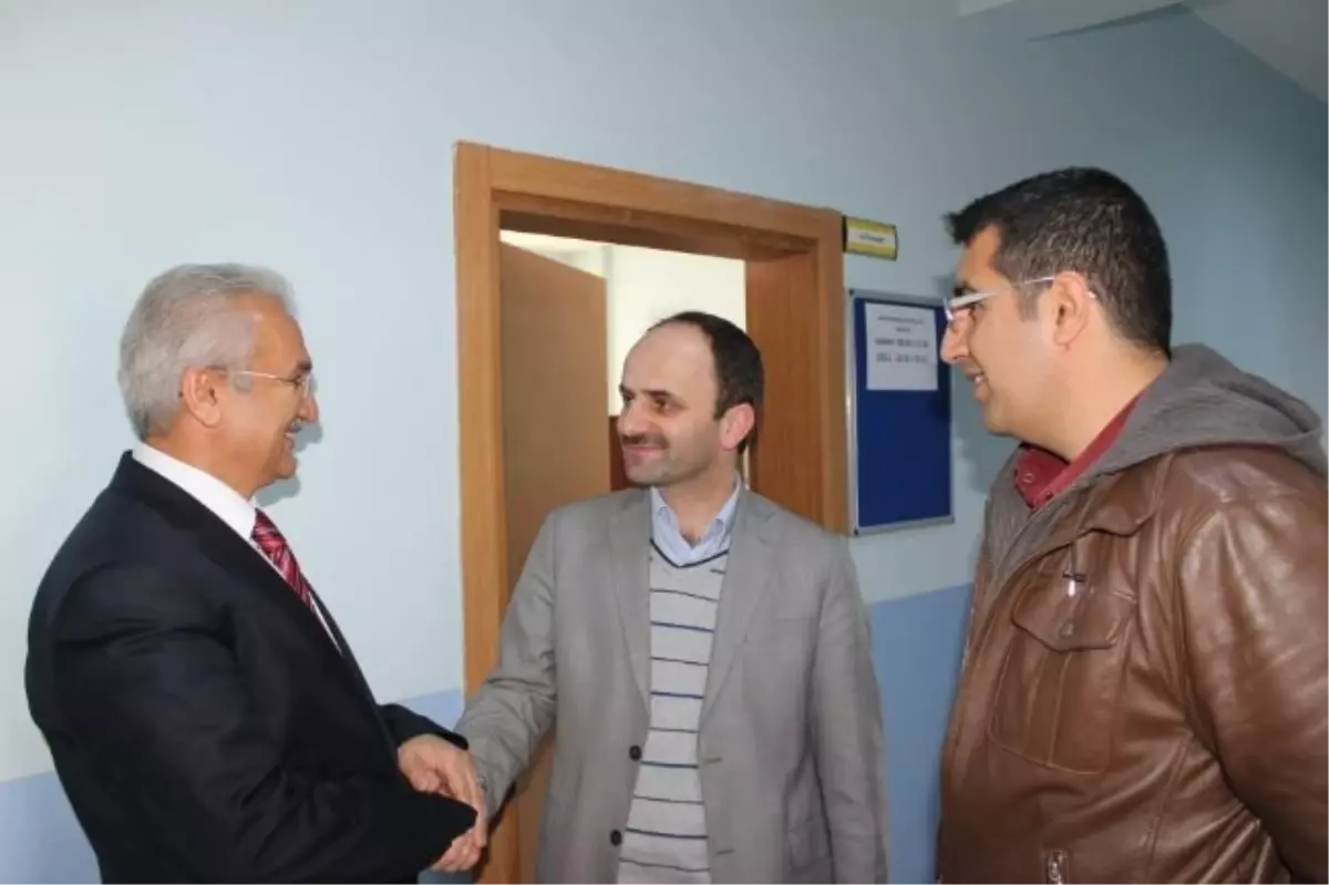 AK Parti Teşkilatı Seçim Gezilerini Sürdürüyor