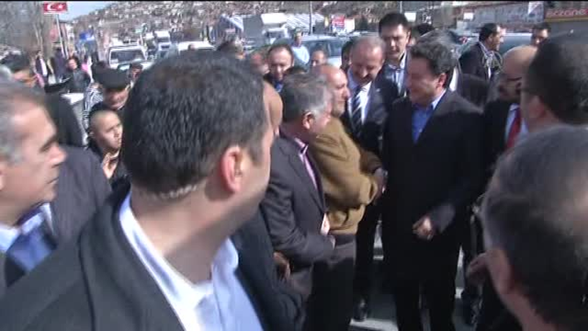 Babacan, esnafla bir araya geldi-