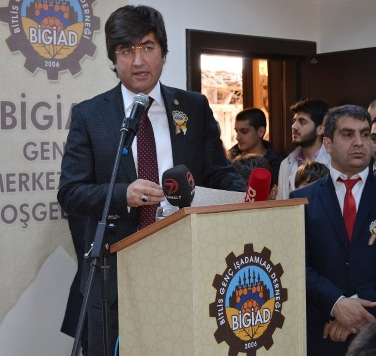 Bigiad: "Ekonomik Kazanımlar Siyasete Kurban Edilmemeli"