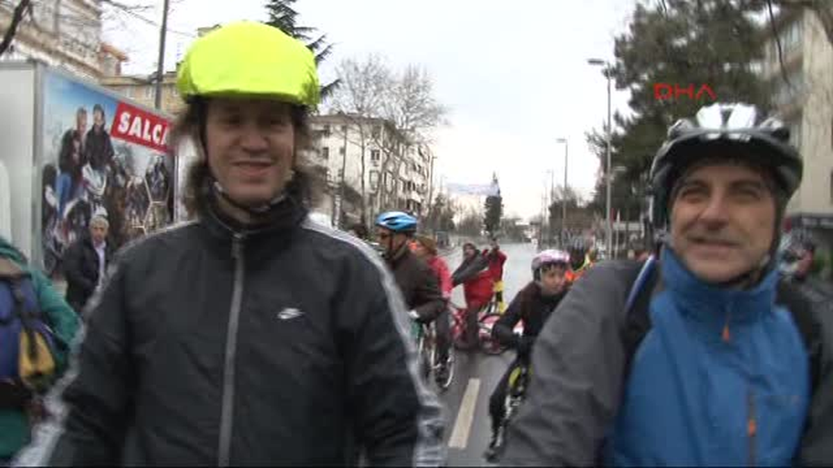 Bisikletime Yol İstiyorum" Diyerek Pedal Çevirdiler