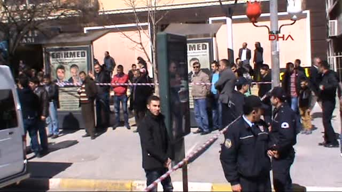 Bisikletteki Şüpheli Paket Fünyeyle Patlatıldı