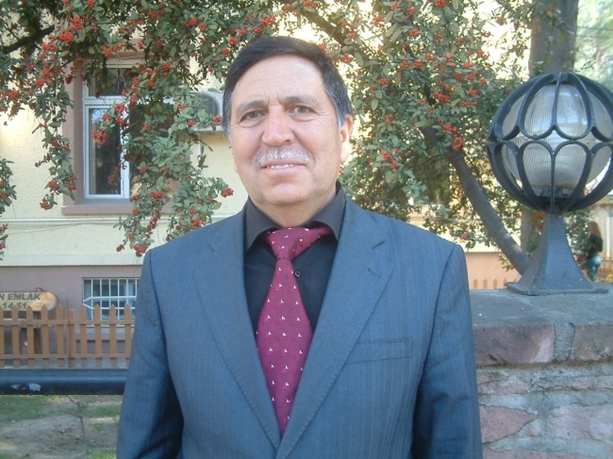 Burhaniye\'de İmam, Muhtar Adayı Oldu
