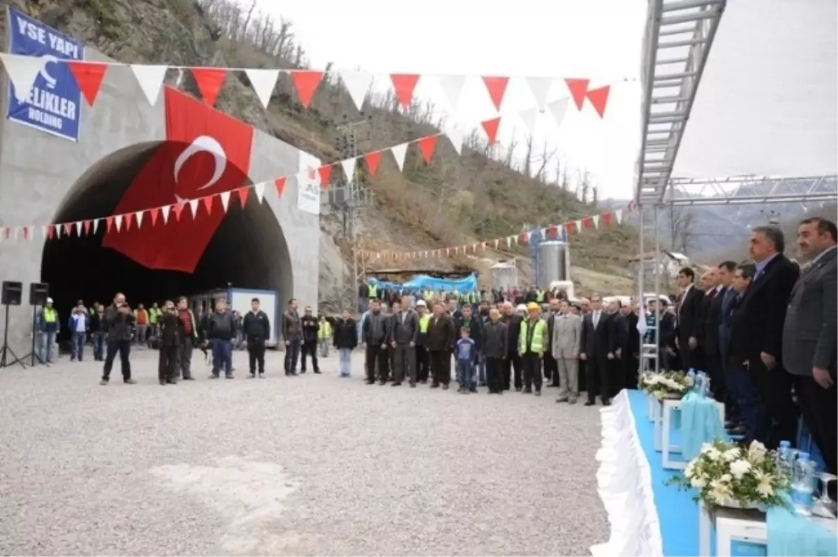 Cankurtaran Tüneli\'nde Işık Göründü