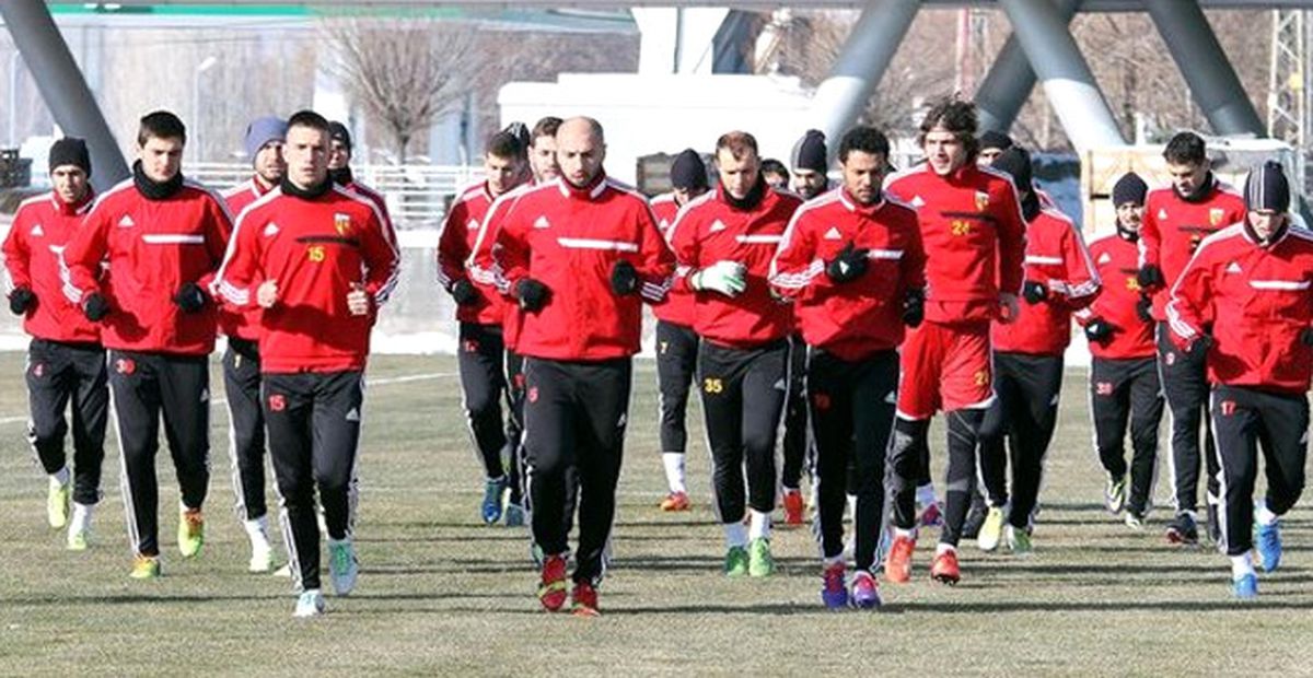 Kayserispor Çıkış Peşinde