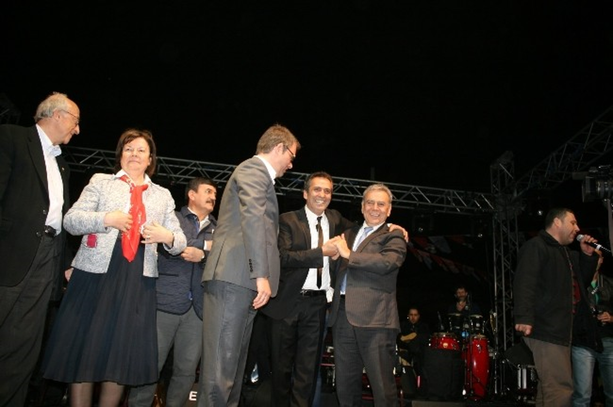 Kocaoğlu ve Piriştina\'ya Yavuz Bingöl Morali