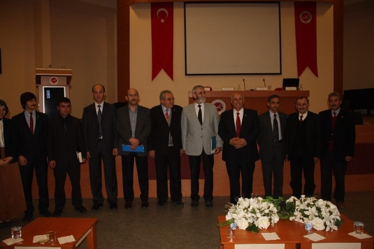 Kü\'den \'Mehmet Akif ve Kastamonu\' Konulu Panel