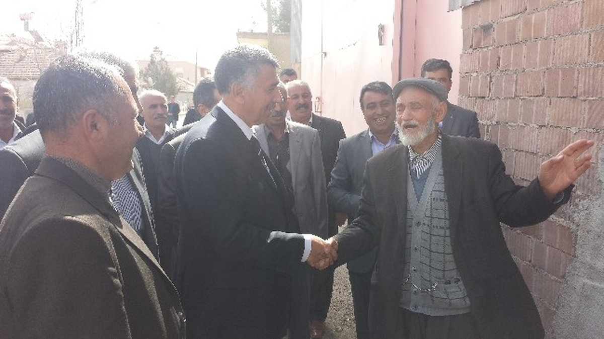 Öztürk, İlçe Merkezindeki Evleri Tek Tek Ziyaret Ediyor