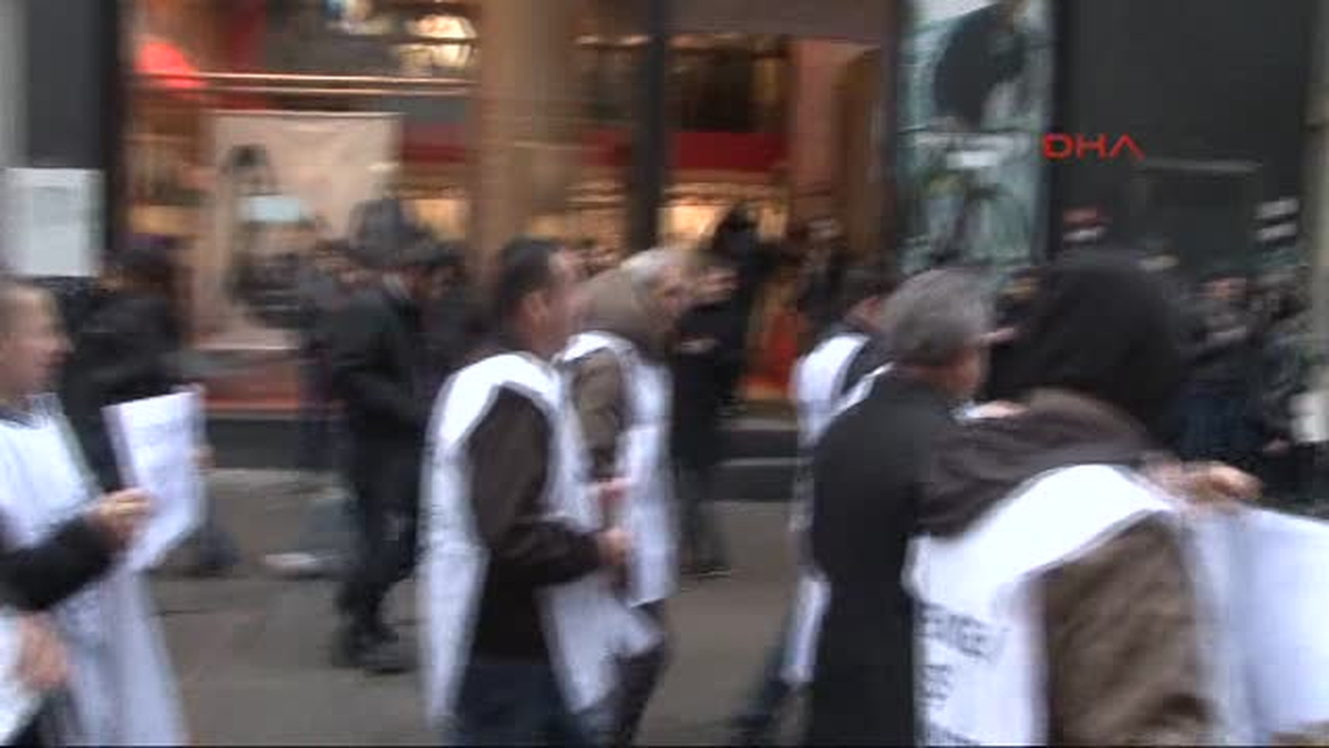 Saray Muhallebicisi Önünde İşçi Eylemi