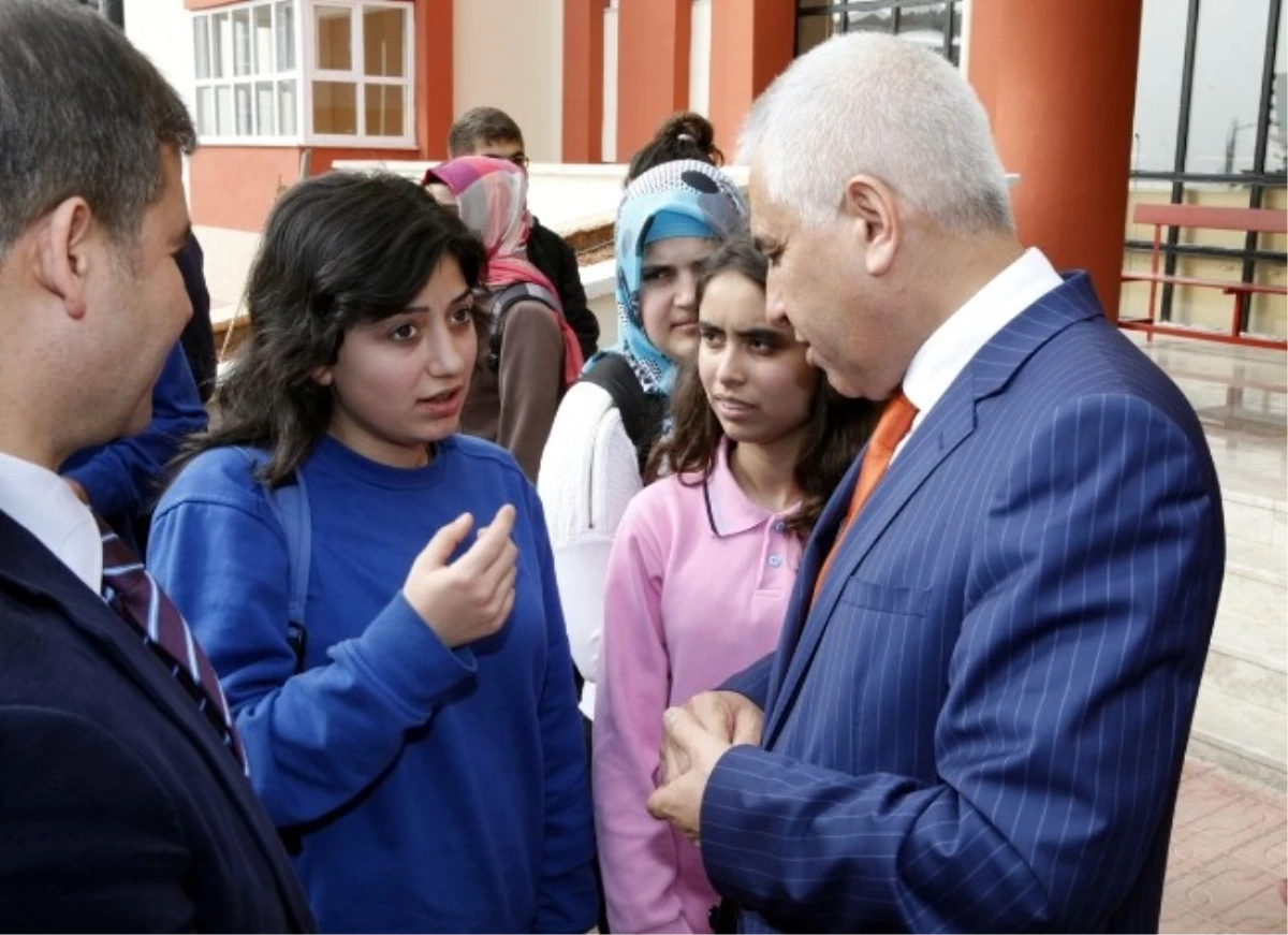 Adana BTÜ\'nün Lise Gezileri Sona Erdi