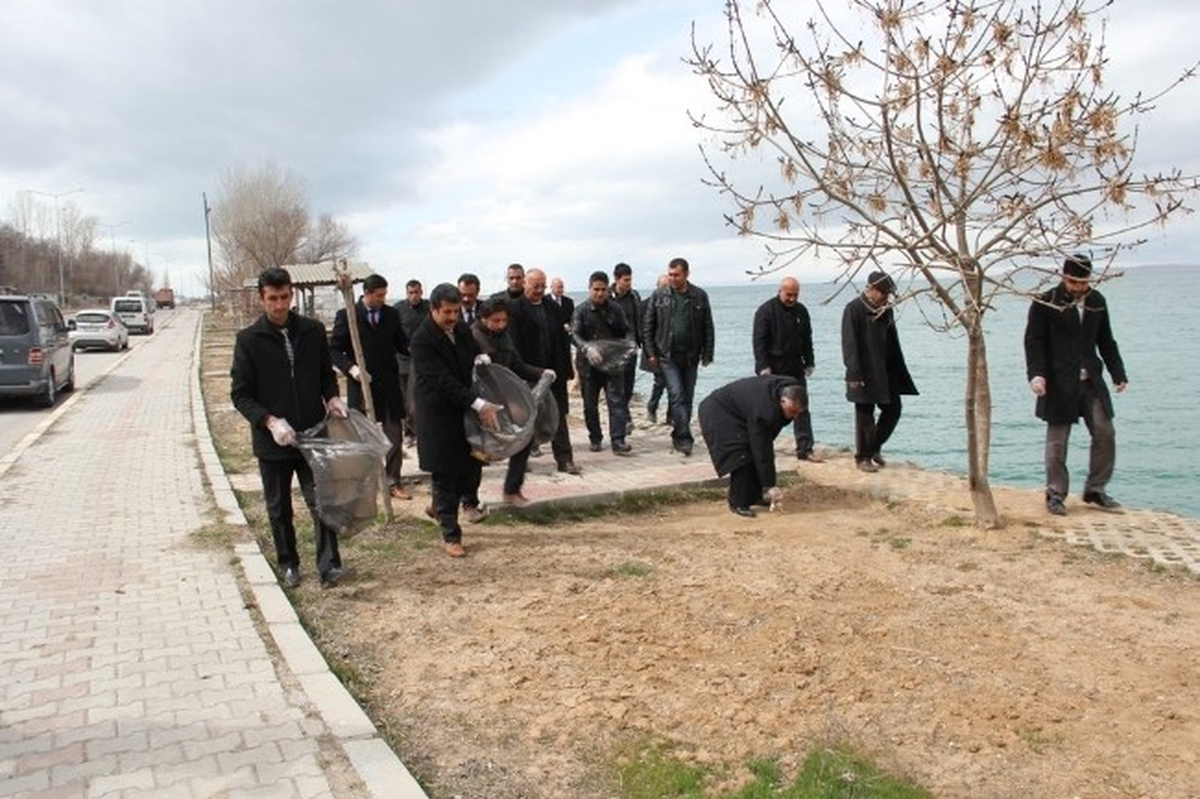 Ak Partili Koç\'tan Örnek Davranış