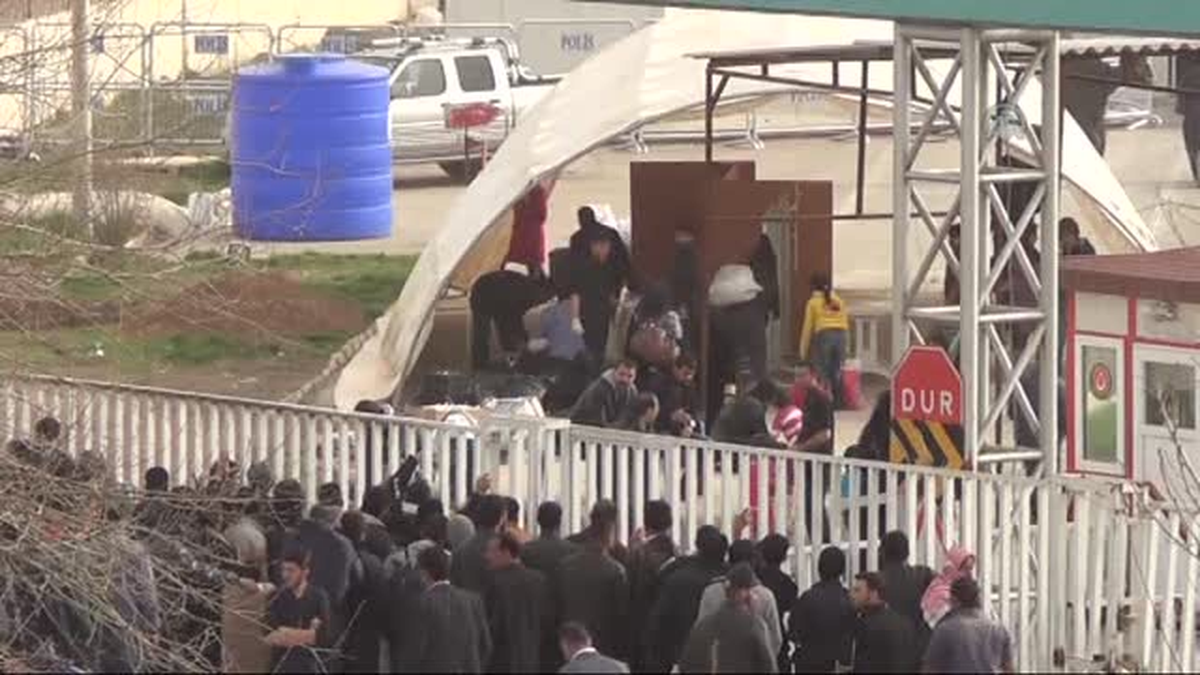 Akçakale Gümrük Kapısı\'nın Kapatılması