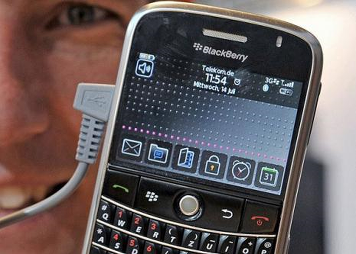 Blackberry, 120 Kişiyi İşten Çıkardı