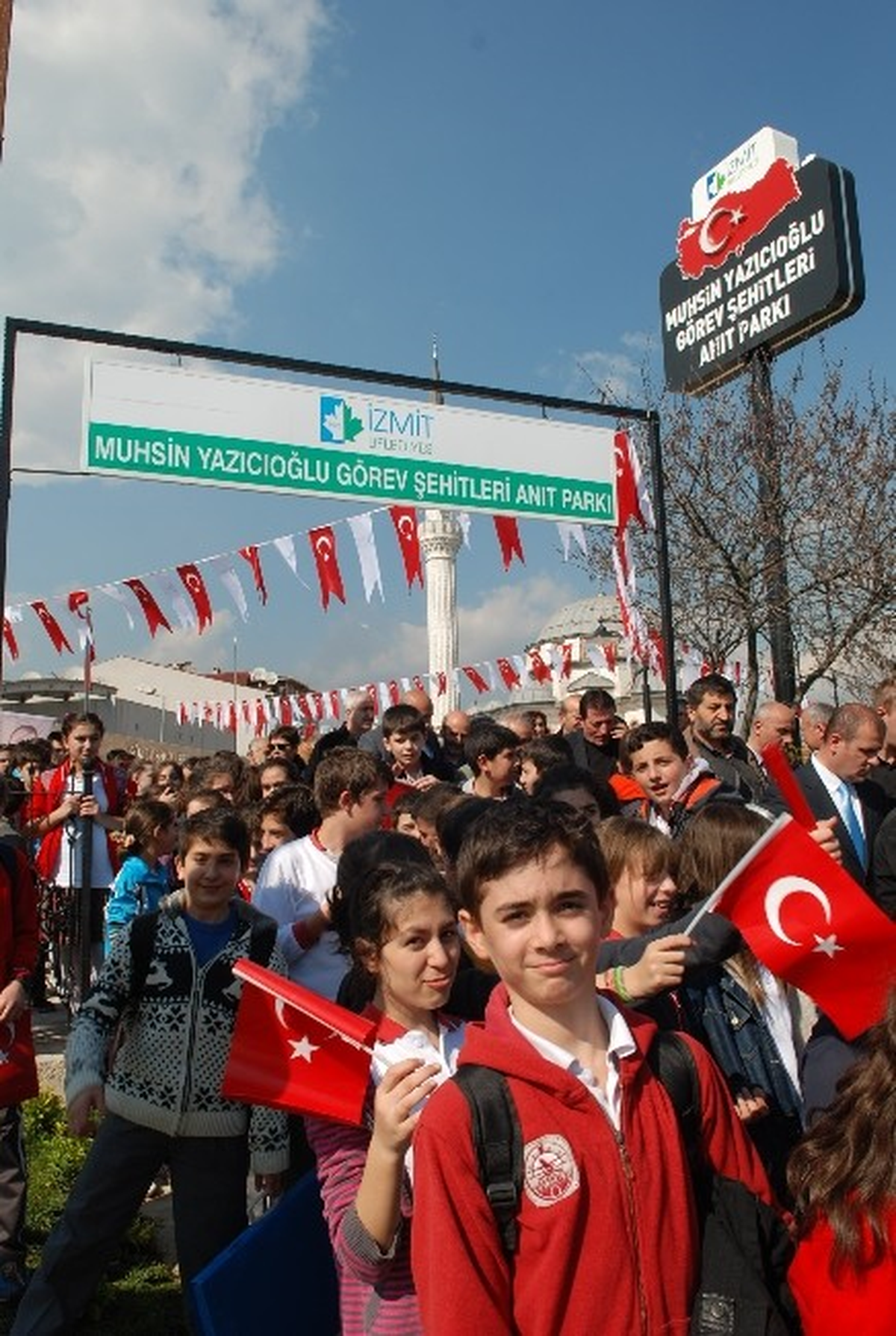 Muhsin Yazıcıoğlu Görev Şehitleri Anıt Parkı Açıldı