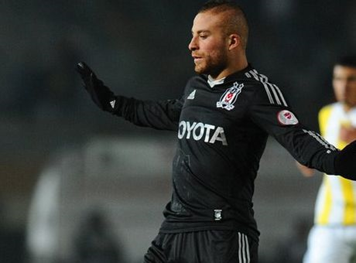 Beşiktaş\'ta Gökhan Töre Şoku