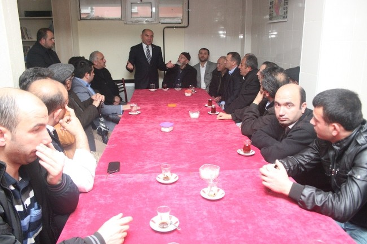 CHP Büyükşehir Belediye Başkan Adayı Tarhan Körfez\'de Hemşerileriyle Buluştu