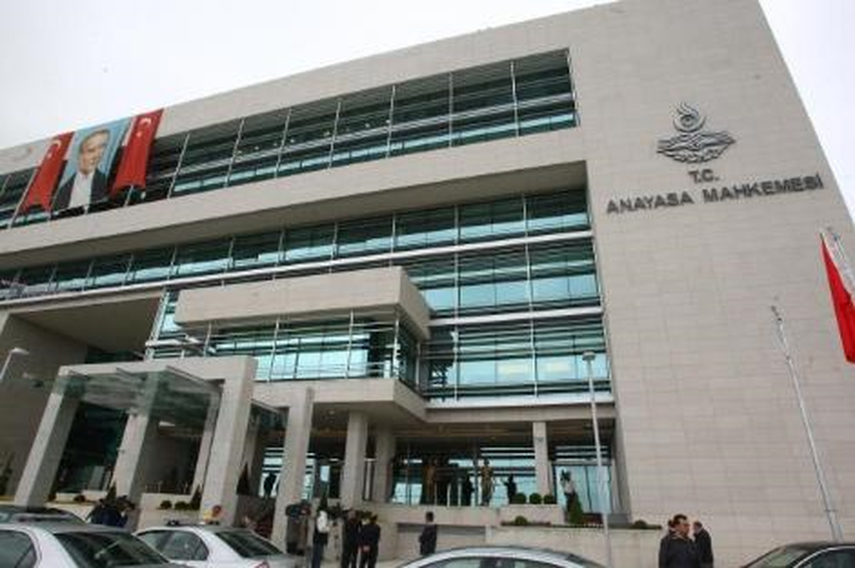 Anayasa Mahkemesi Üyeliğine Yargıtay Üyesi Gökcan Atandı