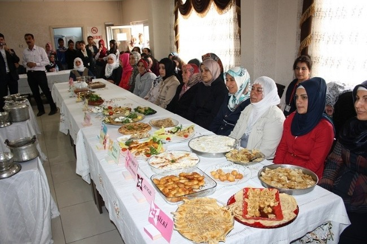 Dicle\'de Yöresel Yemek Yarışması Düzenlendi