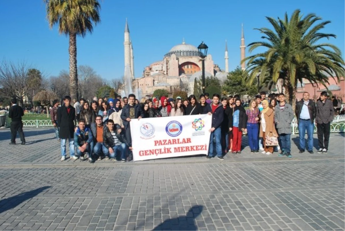 Gençlik Merkezi\'nden İstanbul Gezisi