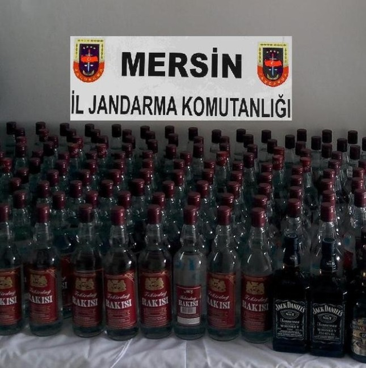 Jandarmadan Kaçak İçki ve Sigara Operasyonu
