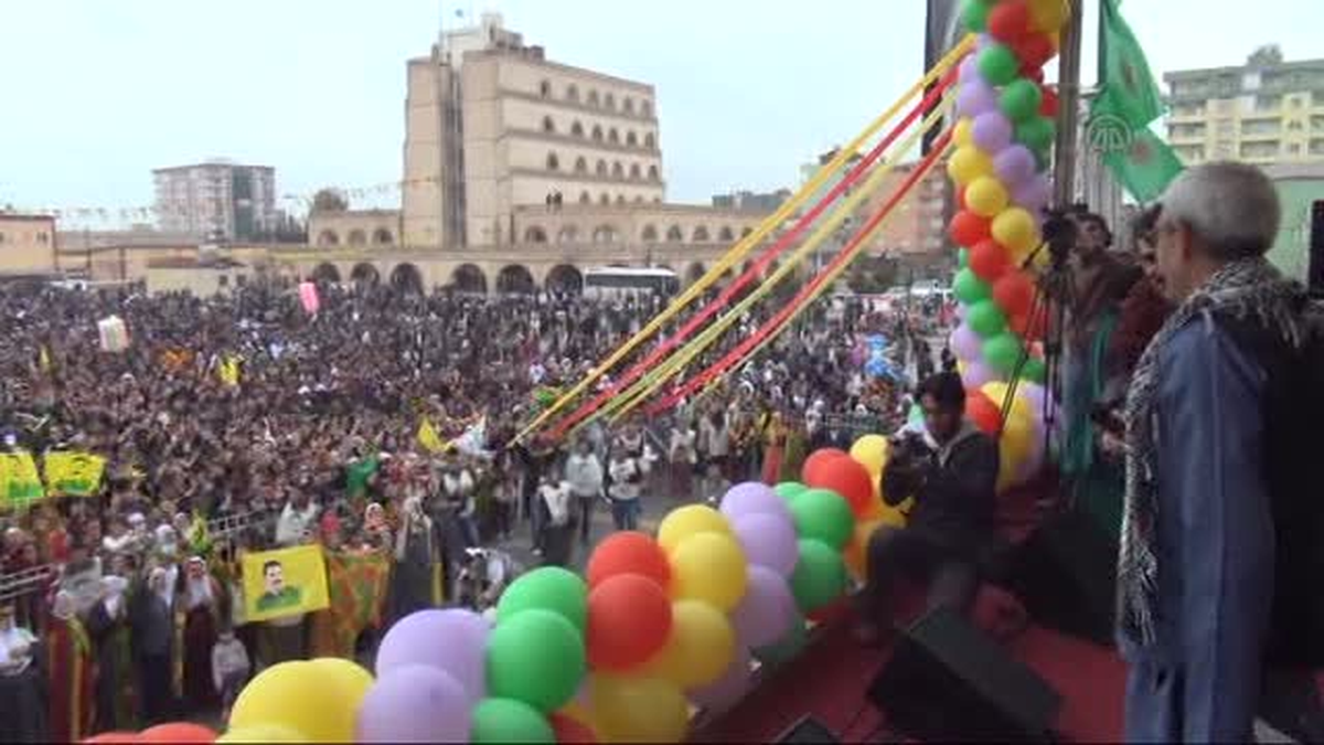 Mardin\'de Nevruz Gösterilerine Biber Gazlı Müdahale
